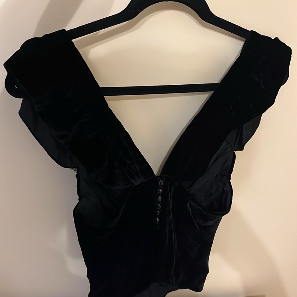 Gorgeous Vintage Runway Nanette Lepore Black Velvet Top w/Crystal Embellishments - Picture 8 of 10